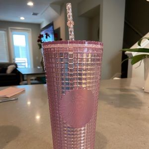 Starbucks Tumbler Venti 24 oz Bling Crystal Pink